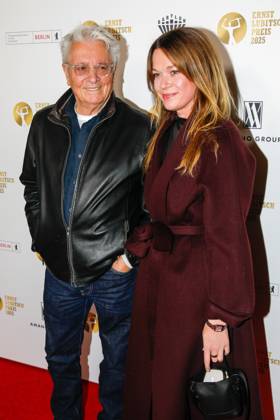 67. Verleihung vom Ernst-Lubitsch-Preis 2025 Berlin, 29.10.2025 Henry Hübchen mit Tochter Nora bei der 67. Verleihung vom Ernst-Lubitsch-Preis 2025 im Kino Babylon in Berlin Berlin Copyright: xMatthiasxGränzdörferx
