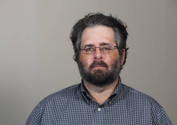 October 28, 2025, St. Petersburg, Florida, USA: Tampa Bay Times editor Jay Cridlin at the Poynter Institute on Tuesday, Oct. 28, 2025 in St. Petersburg. Cridlin is part of the Times Education Hub team. St. Petersburg USA - ZUMAs70_ 20251028_zan_s70_068 Copyright: xDirkxShaddx