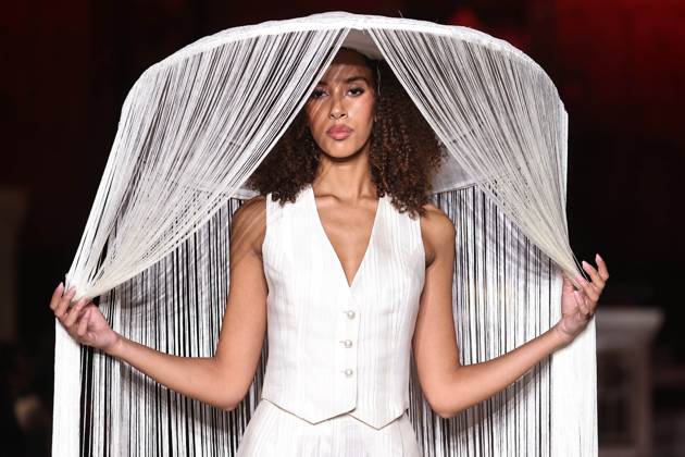 October 29, 2025 - Models on the catwalk of Rome Fashion White 2025 edition in Rome. Rome, Italy. . EvandroInetti_via ZUMA Wire Rome Italy - ZUMAi15_ 20251029_zaf_i15_085 Copyright: xEvandroxInettix