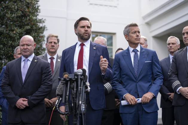 Vice President JD Vance gives remarks during a press conference with transportation and airline executives outside the West Wing of the White House in Washington, DC on Thursday, October 30, 2025. The Trump Administration is warning that as the government shutdown, now in its 30th day, drags on, it will have a worsening effect on airline travel delays. WASP20251030115 AaronxSchwartz