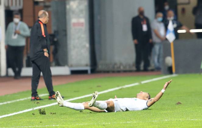 Kasimpasa v Galatasaray - Turkish Super Lig ISTANBUL, TURKEY - OCTOBER 4: Yusuf Erdogan (11) of Kasimpasa celebrates after scoring a goal during the Turkish Super Lig match between Kasimpasa and Galatasaray, at Recep Tayyip Erdogan Stadium on October 4, 2020 in Istanbul, Turkey. Istanbul Turkey. Editorial use only. Please get in touch for any other usage. Copyright: x2025xAnadoluxElifxÖztürkx