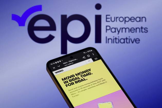 Wero - EPI - Photo Illustration The Wero web page displays on a mobile phone with the European Payments Initiative (EPI) in the background, in this photo illustration in Brussels, Belgium, on November 1, 2025. Brussels Belgium  Copyright: xJonathanxRaax originalFilename: raa-weroepip251101_npGqt.jpg