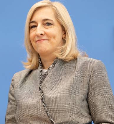 Nina Warken (CDU), Bundesministerin fuer Gesundheit, in der Bundespressekonferenz Berlin, 09.10.2025. Berlin Deutschland Copyright: xKiraxGraapx