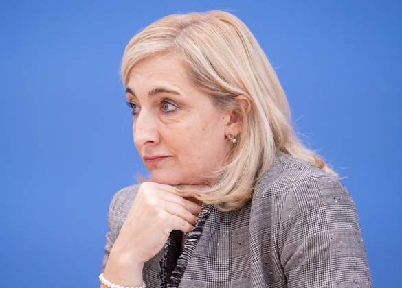 Nina Warken (CDU), Bundesministerin fuer Gesundheit, in der Bundespressekonferenz Berlin, 09.10.2025. Berlin Deutschland Copyright: xKiraxGraapx