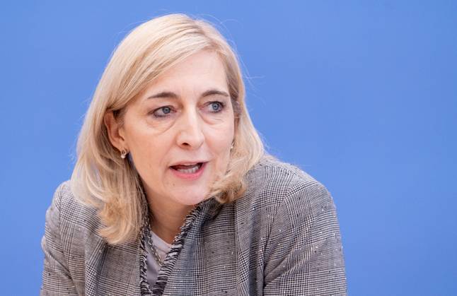 Nina Warken (CDU), Bundesministerin fuer Gesundheit, in der Bundespressekonferenz Berlin, 09.10.2025. Berlin Deutschland Copyright: xKiraxGraapx
