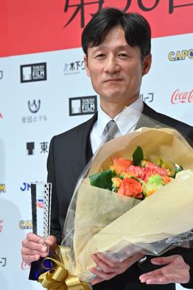 Kurosawa Akira Award of the 38th Tokyo International Film Festival TOKYO, JAPAN - NOVEMBER 3: Japanese filmmaker Lee Sang-il poses after receiving the Kurosawa Akira Award during the 38th Tokyo International Film Festival in Tokyo, Japan, on November 3, 2025. Known for Hula Girls (2006), Villain (2010), and Kokuho (2025), Lee is recognized for his deep humanistic storytelling and contribution to modern Japanese cinema. David Mareuil Anadolu Tokyo Japan. Editorial use only. Please get in touch for any other usage.  Copyright: x2025xAnadoluxDavidxMareuilx