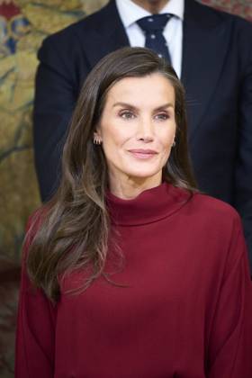 Queen Letizia attends the delivery of the 2024 and 2025 National Innovation and Design Awards Queen Letizia of Spain attends the delivery of the 2024 and 2025 National Innovation and Design Awards at El Pardo Royal Palace on November 6, 2025 in Madrid, Spain Photo by IMAGO MPG Madrid El Pardo Royal Palace Madrid Spain  Copyright: xMPGx