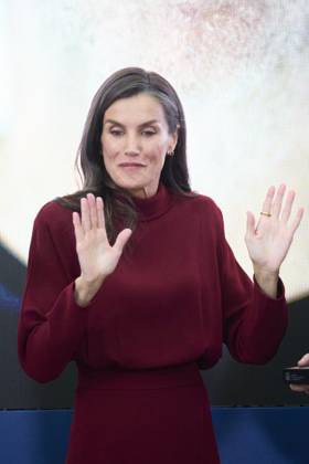 06-11-2025 Madrid Queen Letizia attended the national innovation and design awards 2024 and 2025 at the El Pardo palace in Madrid. No Spain Â  Copyright: xPPEx