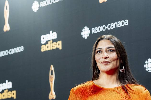 November 9, 2025, Montreal, Pq, Canada: Elisapie arrives on the red carpet for the gala de l ADISQ awards ceremony, in Montreal on Sunday, Nov. 9, 2025. Montreal Canada  - ZUMAc35_ 20251109_zaf_c35_078 Copyright: xChristopherxKatsarovx