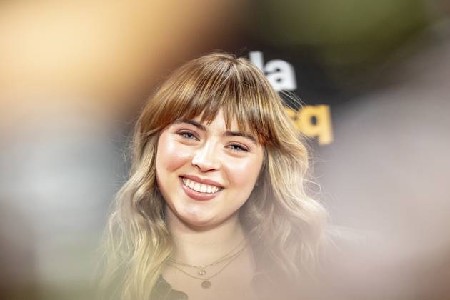 November 9, 2025, Montreal, Pq, Canada: Billie du Page arrives on the red carpet for the gala de l ADISQ awards ceremony, in Montreal on Sunday, Nov. 9, 2025. Montreal Canada  - ZUMAc35_ 20251109_zaf_c35_093 Copyright: xChristopherxKatsarovx
