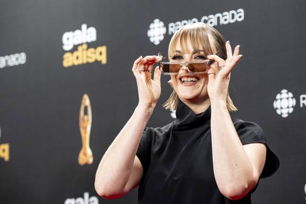 November 9, 2025, Montreal, Pq, Canada: Andro anne A. Malette arrives on the red carpet for the gala de l ADISQ awards ceremony, in Montreal on Sunday, Nov. 9, 2025. Montreal Canada  - ZUMAc35_ 20251109_zaf_c35_114 Copyright: xChristopherxKatsarovx