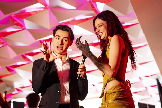 November 9, 2025, Montreal, Pq, Canada: Lou-Adriane Cassidy speaks to a reporter at the Gala de l ADISQ awards ceremony, in Montreal on Sunday, Nov. 9, 2025. Montreal Canada  - ZUMAc35_ 20251109_zaf_c35_116 Copyright: xChristopherxKatsarovx