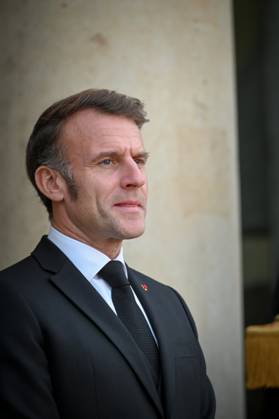 French president Emmanuel Macron welcomes Mahmoud Abbas at Elysee Palace 450581 2025 11 11 Copyright: xBarbaraxNeymanx xStarfacex STAR_450581_023