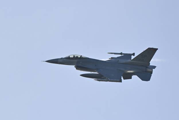 04.11.2025, xjrdrx, Politik, Luftwaffe US Air Force, Lockheed Martin F 16 Fighting Falcon Kampfflugzeug Spangdahlem