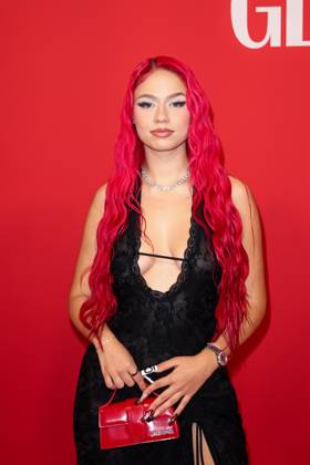 Award - Glamour Women of the Year 2025 - Badmomzjay (Jordan Napieray) beim Glamour Women of the Year Award 2025 im Ritz Carlton Hotel Berlin am 14.11.2025. Copyright: xEventpressxKochanx