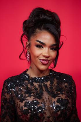 Award - Glamour Women of the Year 2025 - Alicia Awa Beissert beim Glamour Women of the Year Award 2025 im Ritz Carlton Hotel Berlin am 14.11.2025. Copyright: xEventpressxKochanx
