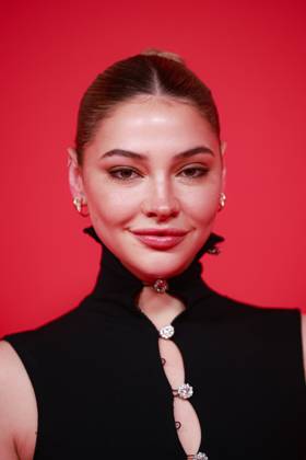 Award - Glamour Women of the Year 2025 - Madelyn Cline beim Glamour Women of the Year Award 2025 im Ritz Carlton Hotel Berlin am 14.11.2025. Copyright: xEventpressxKochanx