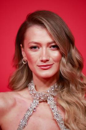Award - Glamour Women of the Year 2025 - Leony (Leonie Burger) beim Glamour Women of the Year Award 2025 im Ritz Carlton Hotel Berlin am 14.11.2025. Copyright: xEventpressxKochanx