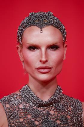 Award - Glamour Women of the Year 2025 - Rex Adams beim Glamour Women of the Year Award 2025 im Ritz Carlton Hotel Berlin am 14.11.2025. Copyright: xEventpressxKochanx
