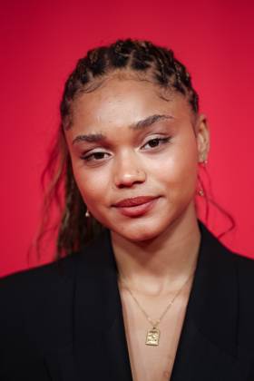 Award - Glamour Women of the Year 2025 - Sira-Anna Faal beim Glamour Women of the Year Award 2025 im Ritz Carlton Hotel Berlin am 14.11.2025. Copyright: xEventpressxKochanx
