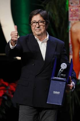 22nd Monte Carlo Film Festival - Awards Gala Night Manuel Gomez Pereira receives the Best Director award, Best Film Audience award during the awards gala night held at Grimaldi Forum during 22nd Monte Carlo Film Festival on November 15, 2025 in Monte Carlo, Monaco. Photo Marco Piovanotto ABACAPRESS.COM Monte Carlo Monaco  Copyright: xPiovanottoxMarco ABACAx