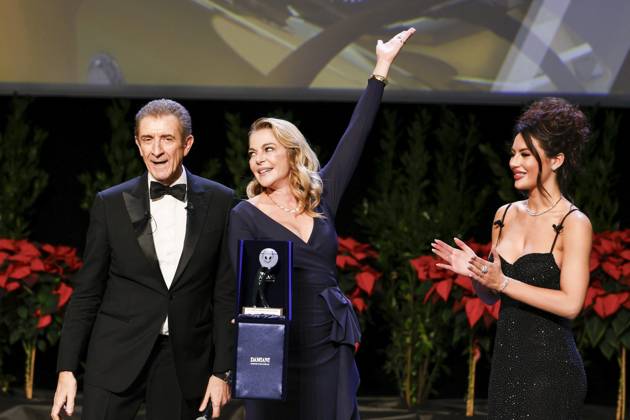 22nd Monte Carlo Film Festival - Awards Gala Night Claudia Gerini receives the Career Award during the awards gala night held at Grimaldi Forum during 22nd Monte Carlo Film Festival on November 15, 2025 in Monte Carlo, Monaco. Photo Marco Piovanotto ABACAPRESS.COM Monte Carlo Monaco  Copyright: xPiovanottoxMarco ABACAx