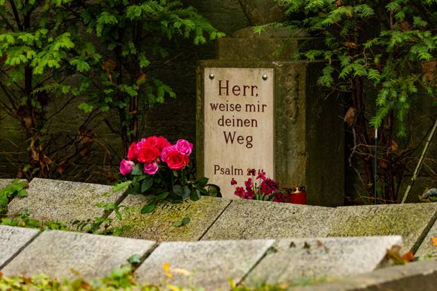Totensonntag - Spaziergang und Fotoreportage am 16. November 2025 auf dem Dorotheenstädtischen Friedhof II. an der Liesenstraße in Berlin Mitte. Berlin Berlin Deutschland _H0A7539