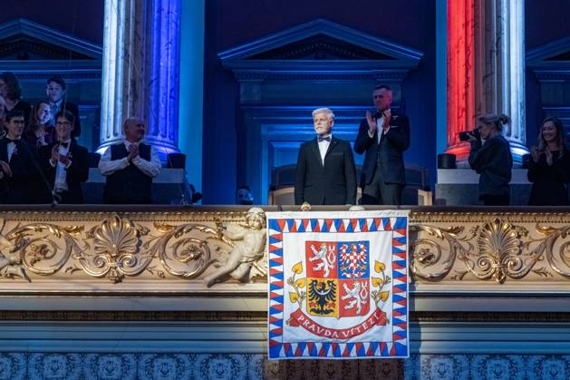 Czech President Petr Pavel attends Concert for Freedom and Democracy performed by Czech Philharmonic under the baton of Finnish conductor Sakari Oramo (pictured), playing Gustav Mahler s Symphony No. 2 in C minor, known as Resurrection Symphony, in Rudolfinum, Prague, Czech Republic, on November 16, 2025. (CTKxPhoto VitxSimanek) CTKPhotoP2025111605758  CTKPhotoP2025111605758