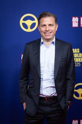 Das Goldene Lenkrad 2025 Konstantin Sixt, Co-CEO Sixt Verleihung Auto BILD Das Goldene Lenkrad 2025 im Axel Springer Gebäude in Berlin Copyright: xEventpressxFuhrx
