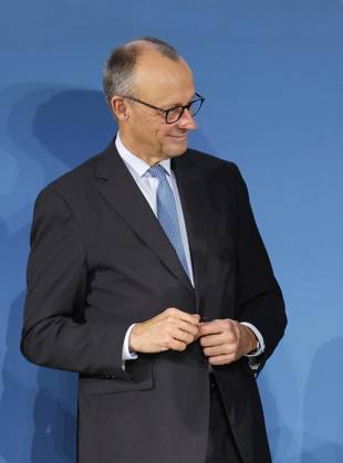 Schirmherr Bundeskanzler Friedrich Merz bei der Verleihung des TALISMAN 2025 der Deutschlandstiftung Integration im Allianz Forum in Berlin.