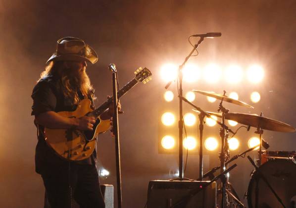 Chris Stapleton performs onstage during the 59th CMA Awards at the Bridgestone Arena in Nashville, Tennessee, on Wednesday, November 19, 2025.  NAS202511197297 JOHNxANGELILLO