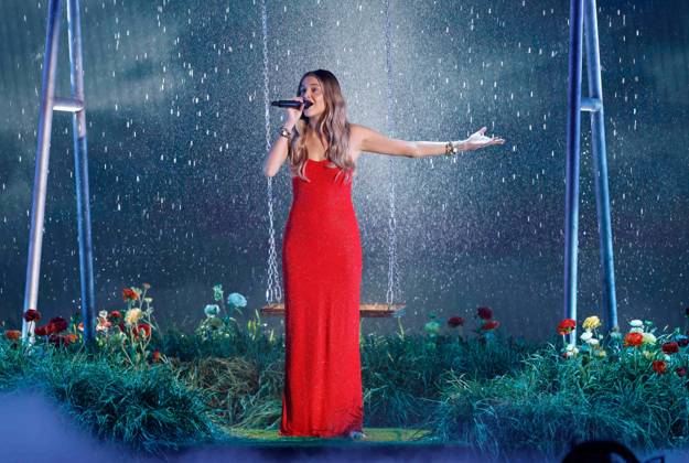 Kelsea Ballerini performs onstage during the 59th CMA Awards at the Bridgestone Arena in Nashville, Tennessee, on Wednesday, November 19, 2025.  NAS20251119306 JOHNxANGELILLO
