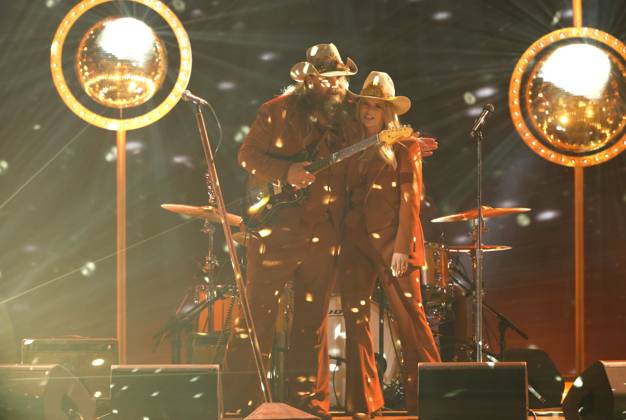 (L-R) Chris Stapleton and Miranda Lambert perform onstage during the 59th CMA Awards at the Bridgestone Arena in Nashville, Tennessee, on Wednesday, November 19, 2025.  NAS20251119337 JOHNxANGELILLO