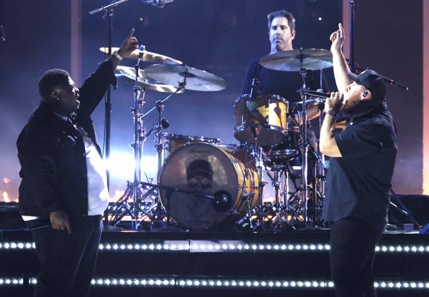 (L-R) BigXthaPlug and Luke Combs perform onstage during the 59th CMA Awards at the Bridgestone Arena in Nashville, Tennessee, on Wednesday, November 19, 2025.  NAS20251119365 JOHNxANGELILLO