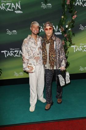Marcell Damaschke und Julian F.M. Stoeckel bei der Tarzan Musical Premiere am 20.11.2025 im Stage Theater Neue Flora in Hamburg Tarzan Musical Premiere in Hamburg