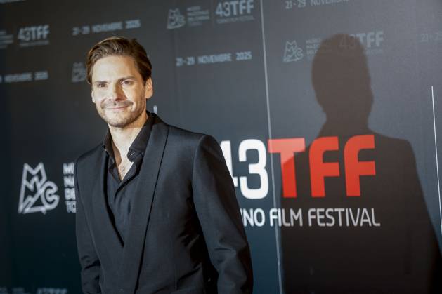 November 21, 2025, Turin, Rome, Italy: November 21, 2025, Turin. Opening night of the 43rd Turin Film Festival. Pictured: Daniel Bruhl Turin Italy  - ZUMAa289 20251121_zia_a289_142 Copyright: xGiulioxLaponex