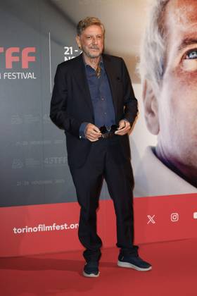 43 Turin Film Festival - Photocall TURIN, ITALY - NOVEMBER 22: Sergio Castellitto poses at the photocall of Stella della Mole Award during the 43rd Torino Film Festival 2025 at Teatro Regio on November 22, 2025 in Turin, Italy. Photo Marco Piovanotto Abacapress.com  Copyright: xPiovanottoxMarco ABACAx
