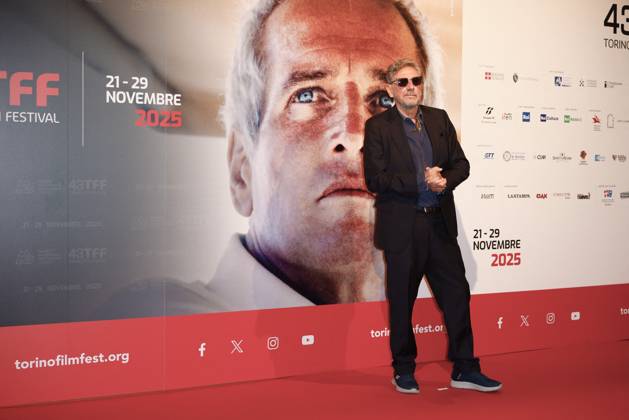 43 Turin Film Festival - Photocall TURIN, ITALY - NOVEMBER 22: Sergio Castellitto poses at the photocall of Stella della Mole Award during the 43rd Torino Film Festival 2025 at Teatro Regio on November 22, 2025 in Turin, Italy. Photo Marco Piovanotto Abacapress.com  Copyright: xPiovanottoxMarco ABACAx