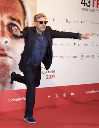 43 Turin Film Festival - Photocall TURIN, ITALY - NOVEMBER 22: Sergio Castellitto poses at the photocall of Stella della Mole Award during the 43rd Torino Film Festival 2025 at Teatro Regio on November 22, 2025 in Turin, Italy. Photo Marco Piovanotto Abacapress.com  Copyright: xPiovanottoxMarco ABACAx
