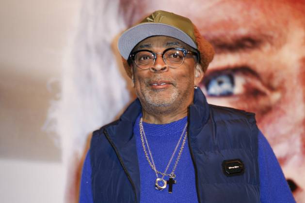 43 Turin Film Festival - Photocall TURIN, ITALY - NOVEMBER 22: Spike Lee poses at the photocall of Stella della Mole Award during the 43rd Torino Film Festival 2025 at Teatro Regio on November 22, 2025 in Turin, Italy. Photo Marco Piovanotto Abacapress.com  Copyright: xPiovanottoxMarco ABACAx