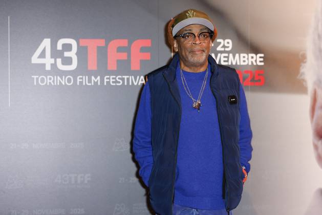 43 Turin Film Festival - Photocall TURIN, ITALY - NOVEMBER 22: Spike Lee poses at the photocall of Stella della Mole Award during the 43rd Torino Film Festival 2025 at Teatro Regio on November 22, 2025 in Turin, Italy. Photo Marco Piovanotto Abacapress.com  Copyright: xPiovanottoxMarco ABACAx
