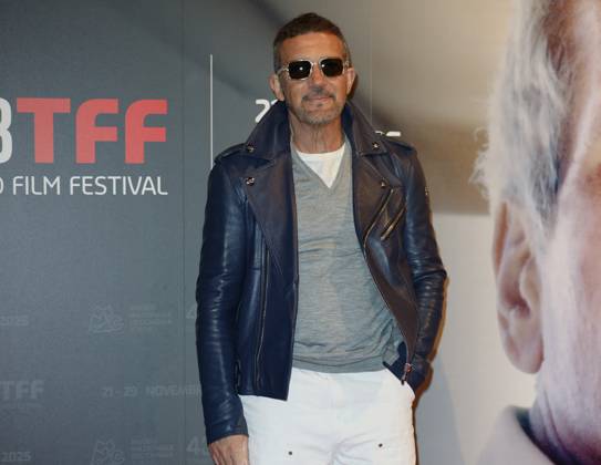 43 Turin Film Festival - Antonio Banderas at Stella della Mole Award’s photocall TURIN, ITALY - NOVEMBER 22: Antonio Banderas poses at the photocall of Stella della Mole Award during the 43rd Torino Film Festival 2025 at Teatro Regio on November 22, 2025 in Turin, Italy. Photo Marco Piovanotto Abacapress.com  Copyright: xPiovanottoxMarco ABACAx