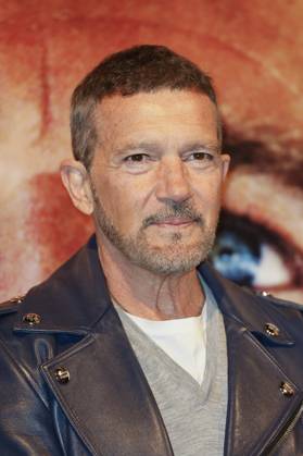 43 Turin Film Festival - Antonio Banderas at Stella della Mole Award’s photocall TURIN, ITALY - NOVEMBER 22: Antonio Banderas poses at the photocall of Stella della Mole Award during the 43rd Torino Film Festival 2025 at Teatro Regio on November 22, 2025 in Turin, Italy. Photo Marco Piovanotto Abacapress.com  Copyright: xPiovanottoxMarco ABACAx