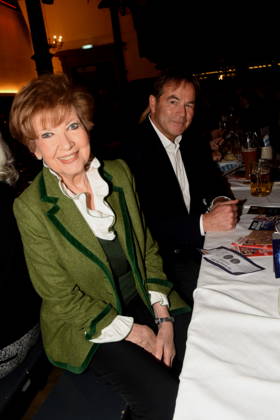 Carolin Reiber TV Moderatorin a.D. Thomas Hock BR Produktionsleiter Muenchen 23.11.2025 Wirtshaus am Schlachthof -Narrhalla -Sigi Sommer Taler Kunst-Kabarettpreis Verleihung 2025 Foto Bernd Lindenthaler Muenchen