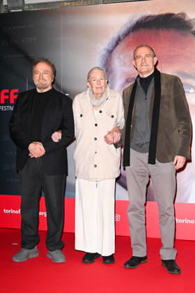 43 Turin Film Festival 2025, Day 4 - Photocall Vanessa Redgrave Star of the Mole In the photo: Vanessa Redgrave, Franco Nero, Carlo Gabriel Nero  Copyright: xManuelexMangiarottix xipa-agency.netx xDxAvanzo Mangiarottix IPA_Agency_IPA68362010