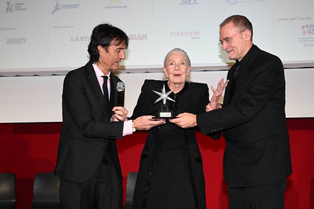 43rd Turin Film Festival 2025, Day 4 - Mole Stars Award to Vanessa Redgrave. Pictured: Giulio Base, Vanessa Redgrave, Carlo Gabriel Nero  Copyright: xMaurizioxD Avanzox xipa-agency.netx xDxAvanzo Mangiarottix IPA_Agency_IPA68381561