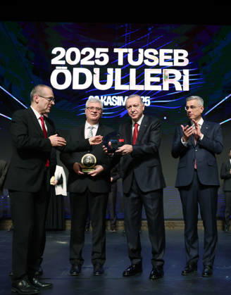Turkish President Recep Tayyip Erdogan ANKARA, TURKIYE - NOVEMBER 26: (----EDITORIAL USE ONLY - MANDATORY CREDIT - TURKISH PRESIDENCY MURAT KULA HANDOUT - NO MARKETING NO ADVERTISING CAMPAIGNS - DISTRIBUTED AS A SERVICE TO CLIENTS----) Turkish President Recep Tayyip Erdogan attends the 11th Turkish Medical World Congress and TUSEB Aziz Sancar Science, Service and Incentive Awards Ceremony at Bestepe Nation s Convention and Culture Center in Ankara, Turkiye on November 26, 2025. Turkish Minister of Health, Kemal Memisoglu also attended the ceremony. TUR Presidency Murat Kula Handout Anadolu Ankara Turkey. Editorial use only. Please get in touch for any other usage.  Copyright: x2025xAnadoluxTURxPresidencyx xMuratxKulax xHandoutx