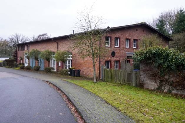 CNTVeyendorf : Das Wohnhaus der verstorbenen Schauspielerin Ingrid van Bergen Aussenansicht in Eyendorf Gemeinde im Landkreis Harburg in Niedersachsen am 29.11.2025 Niedersachsen Deutschland