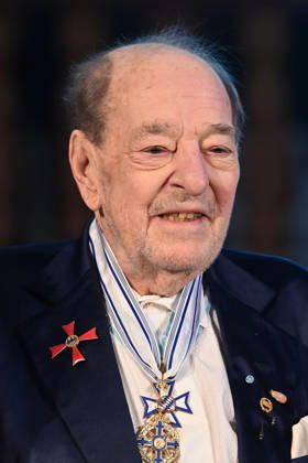 Ralph SIEGEL (Komponist) Einzelbild,angeschnittenes Einzelmotiv,Portraet,Portrait,Porträt. Verleihung Bayerischer Maximiliansorden am 03.12.2025 im Antiquariat der Residenz in Muenchen.