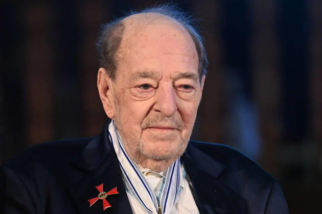 Ralph SIEGEL (Komponist) Einzelbild,angeschnittenes Einzelmotiv,Portraet,Portrait,Porträt. Verleihung Bayerischer Maximiliansorden am 03.12.2025 im Antiquariat der Residenz in Muenchen.